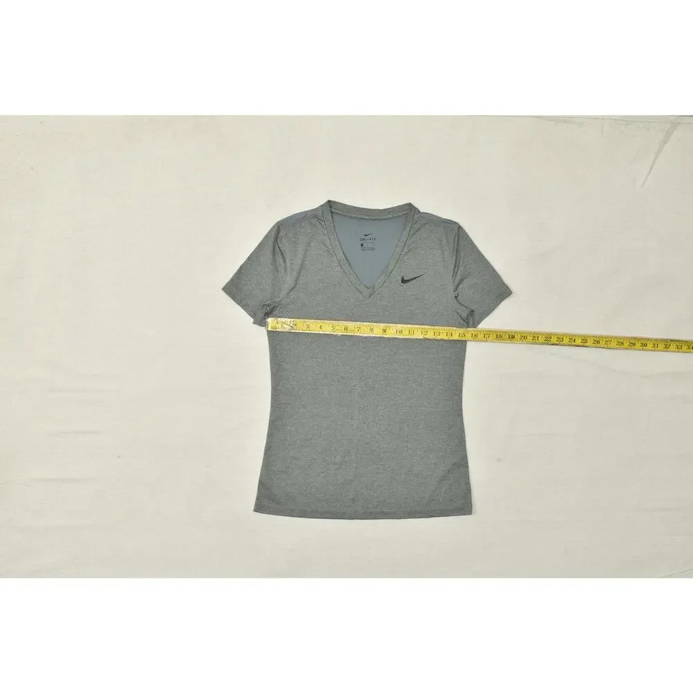 Nike Dri-Fit Women's Small Gray V-Neck Short Sleeve Athletic Training T-Shirt